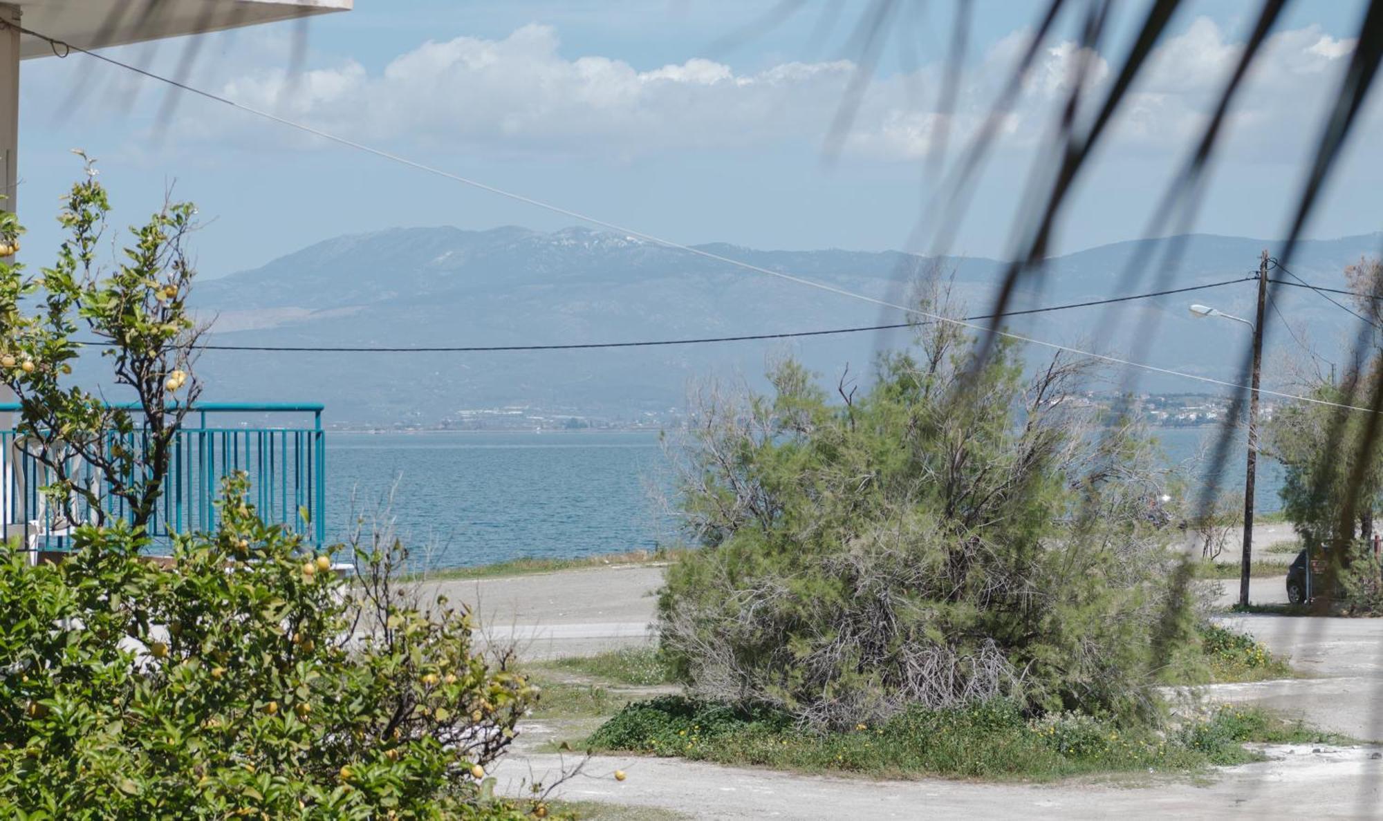 Sea View Apartment Chalkida Exterior photo