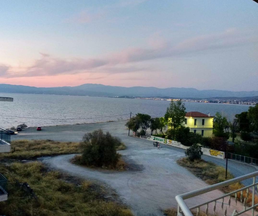 Sea View Apartment Chalkida Exterior photo
